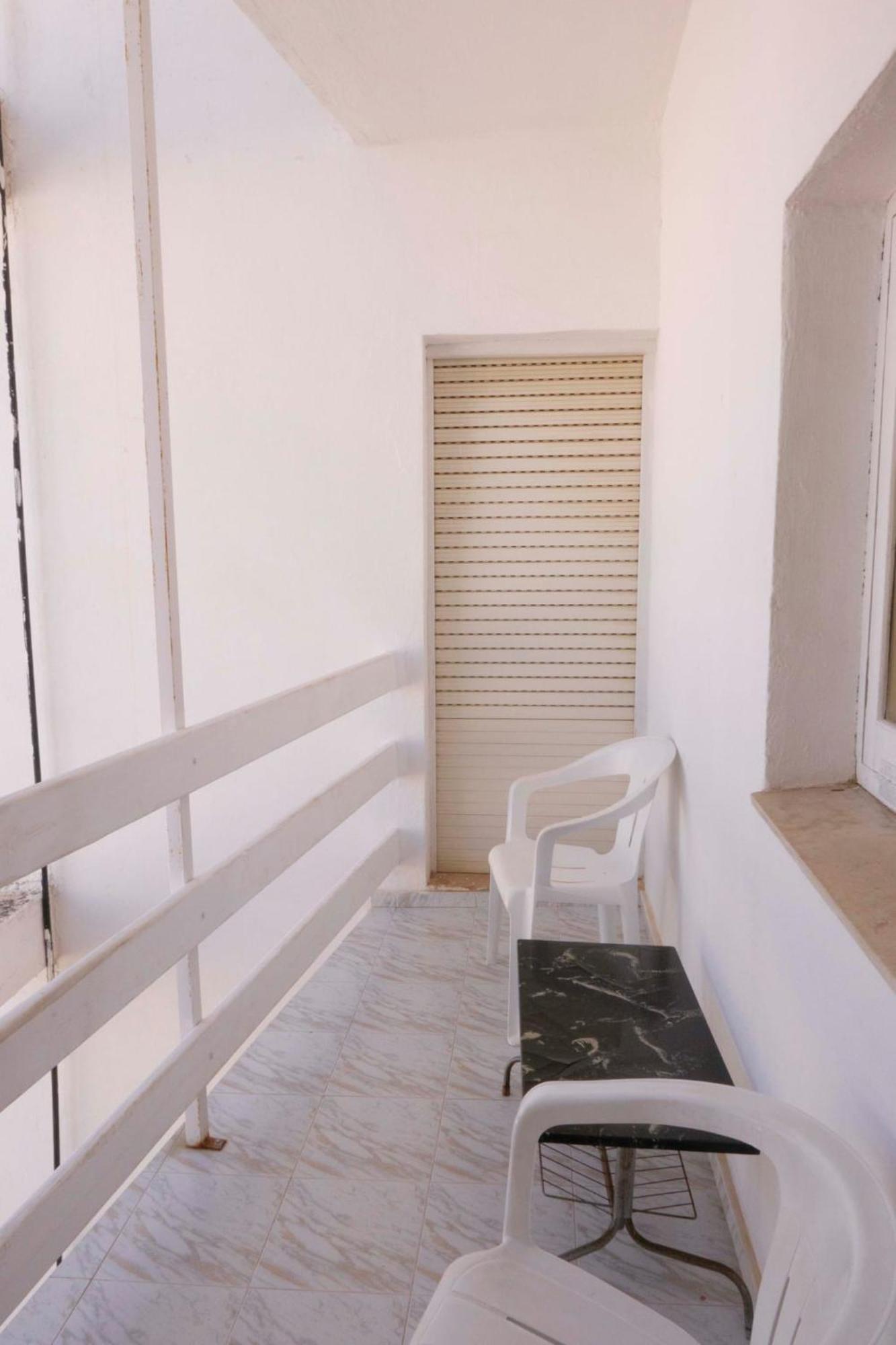 Hostal La Torre ベニカシム エクステリア 写真